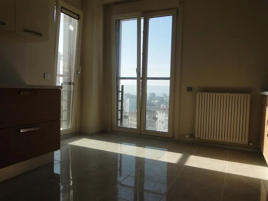 Maltepe Altıntepe Mah. 3+1 90 M2 SATILIK