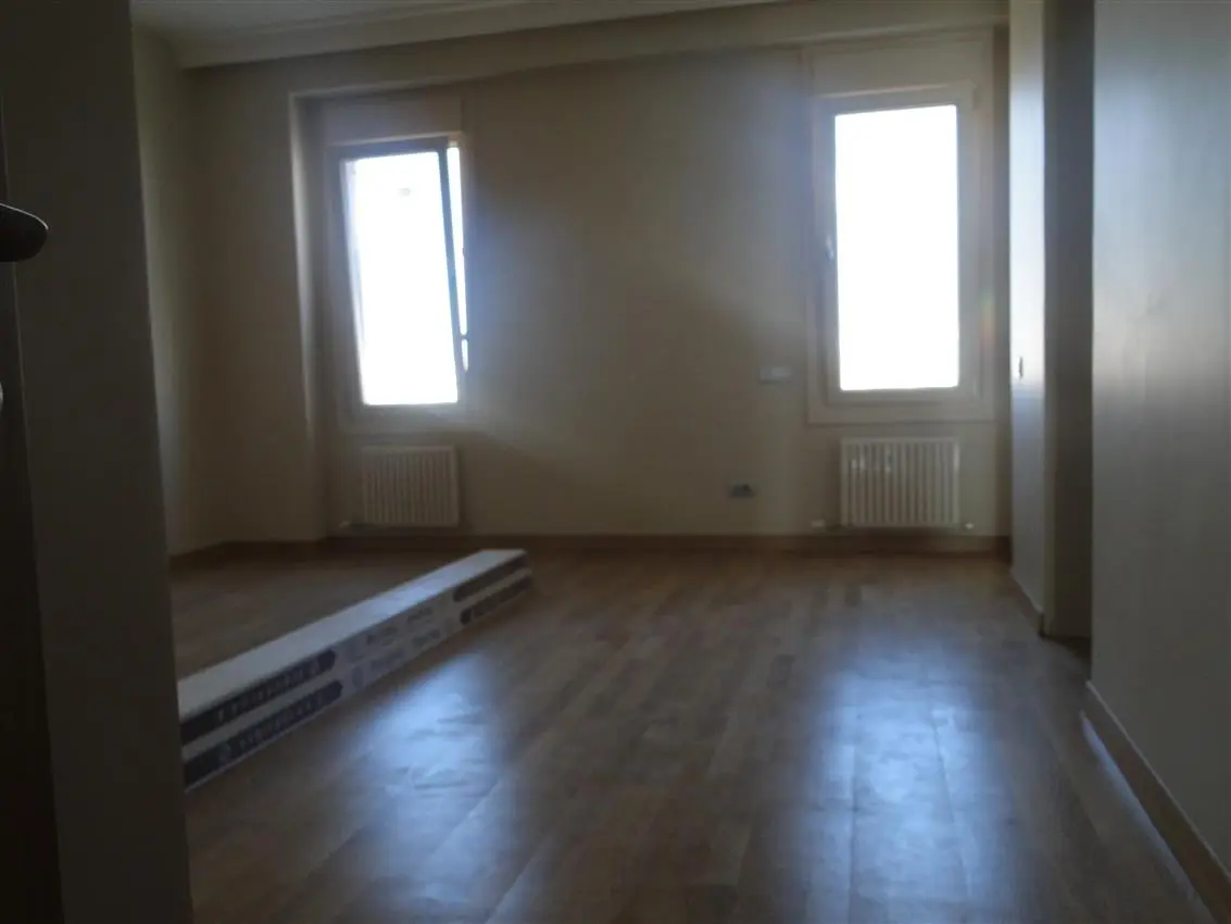 Maltepe Altıntepe Mah. 3+1 90 M2 SATILIK