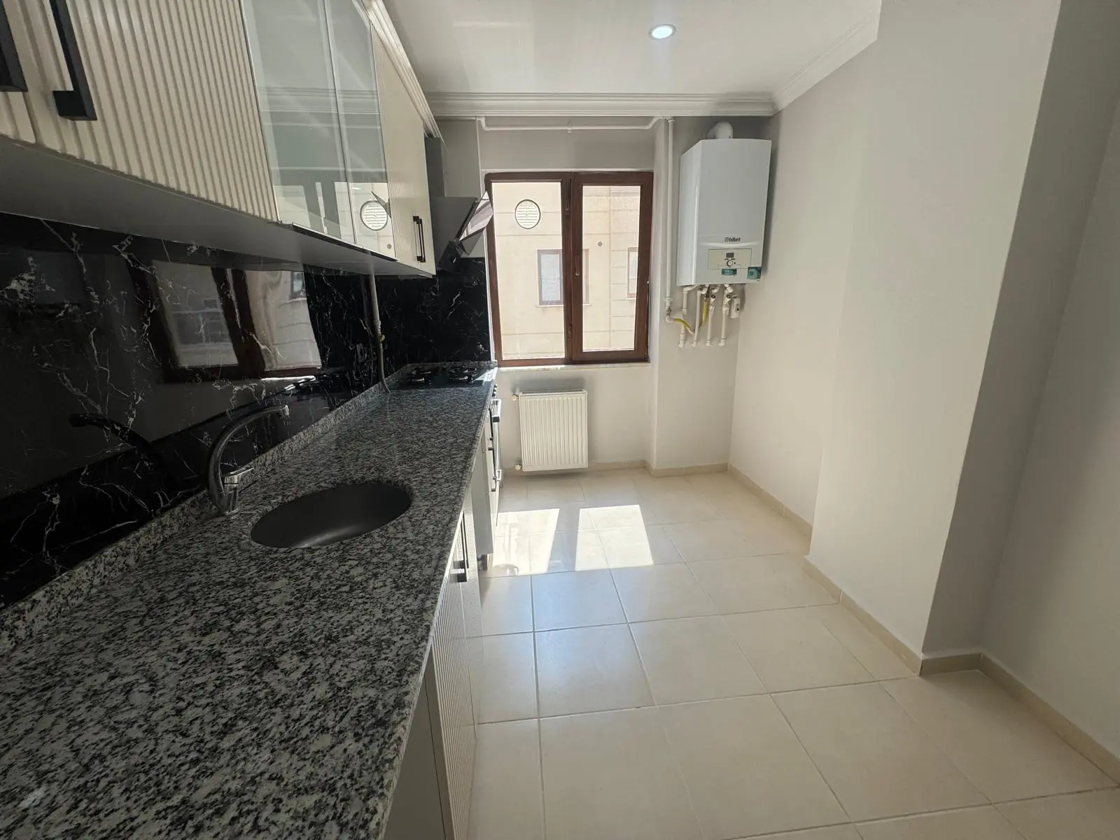 Maltepe Altıntepe Mah. 3+1 100 M2 SATILIK