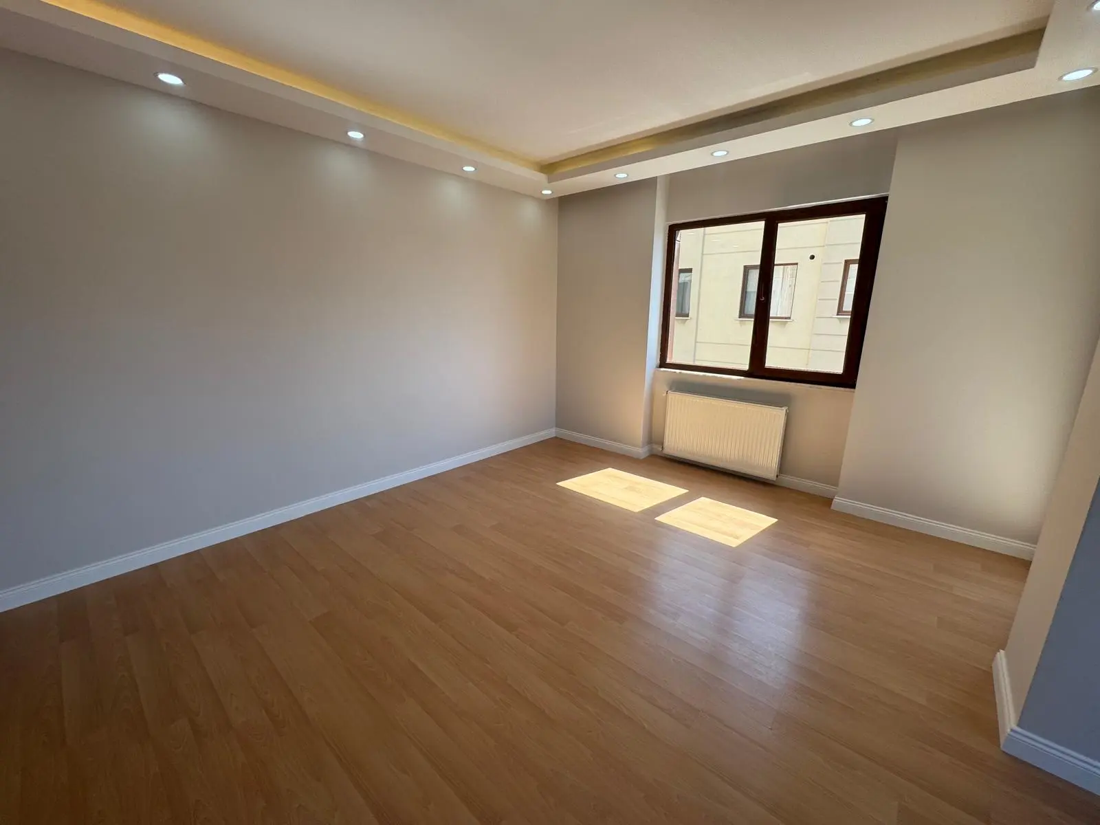 Maltepe Altıntepe Mah. 3+1 100 M2 SATILIK