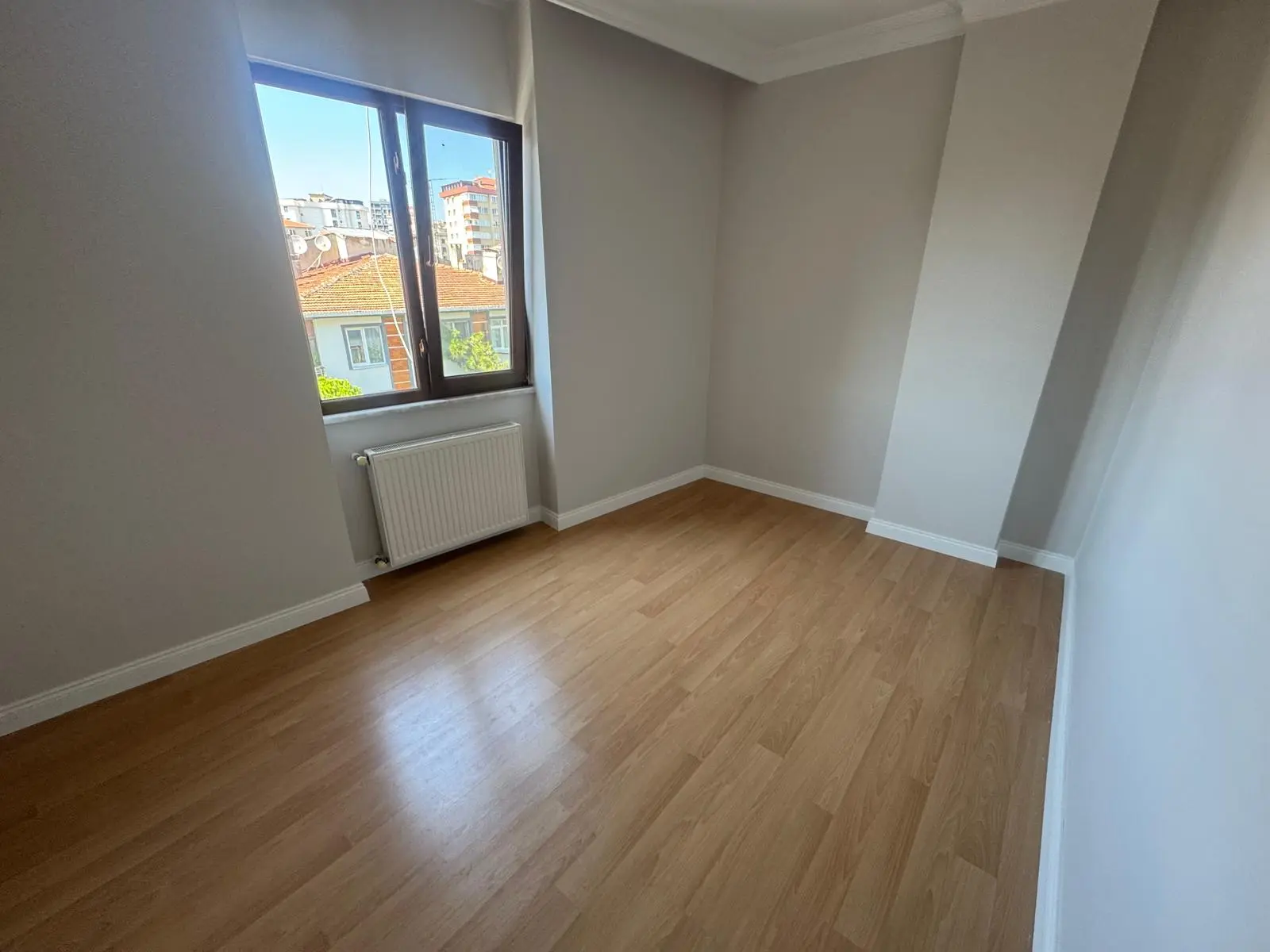 Maltepe Altıntepe Mah. 3+1 100 M2 SATILIK